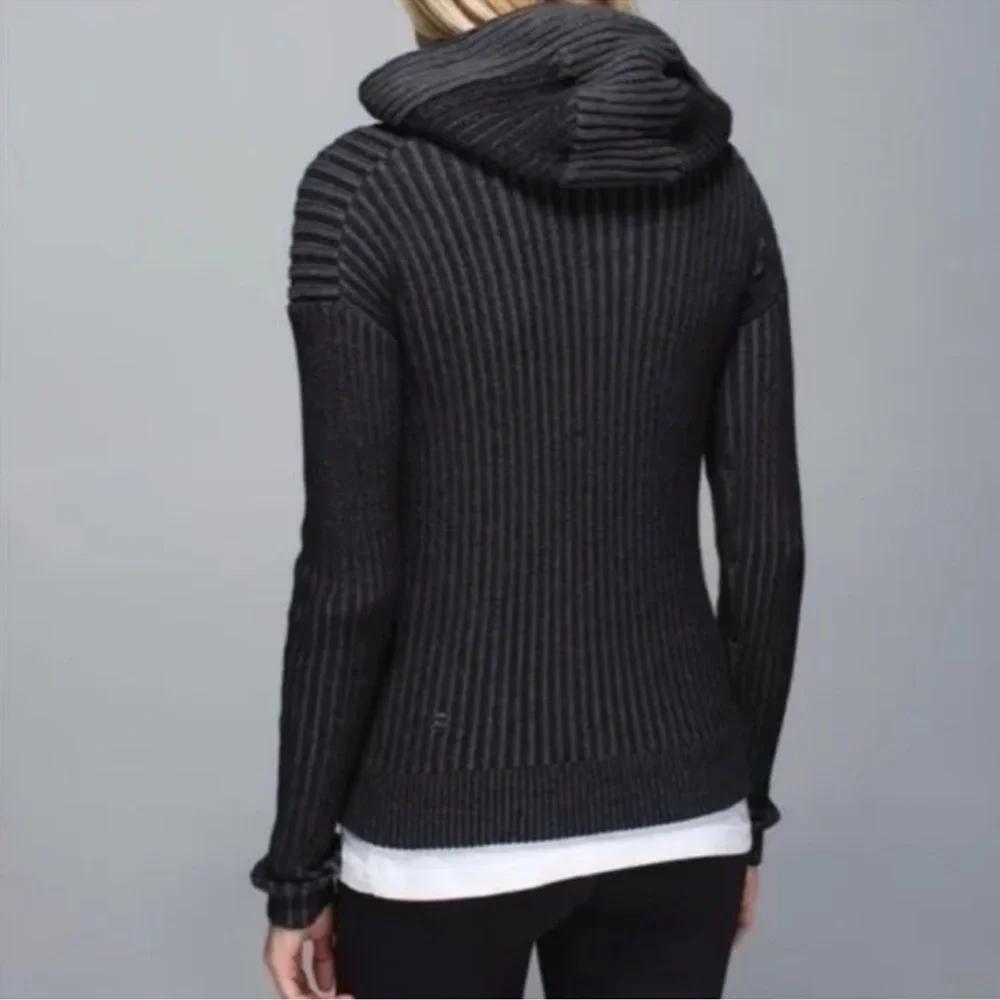 Lululemon athletica Black & Grey Ribbed Women's Hooded Full-Zip Sweater - Picture 15 of 15